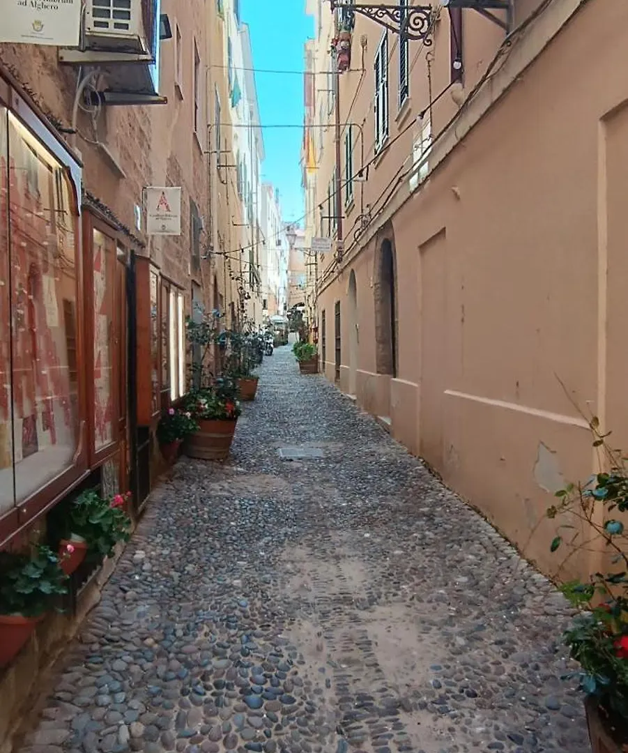 Appartamento In Centro Storico Alghero İtalya